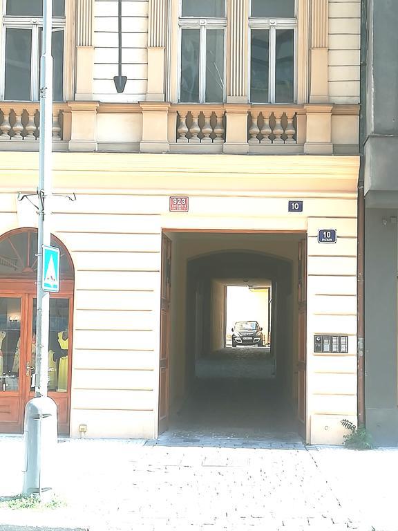 Family Duplex On Wenceslas Square Apartment Prague Exterior photo